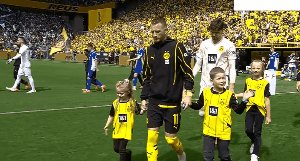 kaiyun 官网-【德甲】罗伊斯任意球破门 多特4比0达姆施塔特